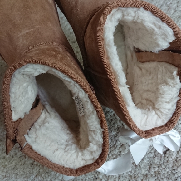UGG Classic mini Bailey zip boots in light brown size 10 - Picture 12 of 16